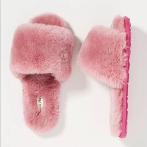 Anthropologie Casa Clara Frankie Pink Fluffy Fur Slippers